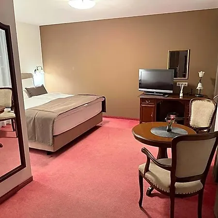Kaiser Hotel